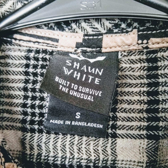 Shaun White Plaid Button Down Shirt - Picture 2 of 2